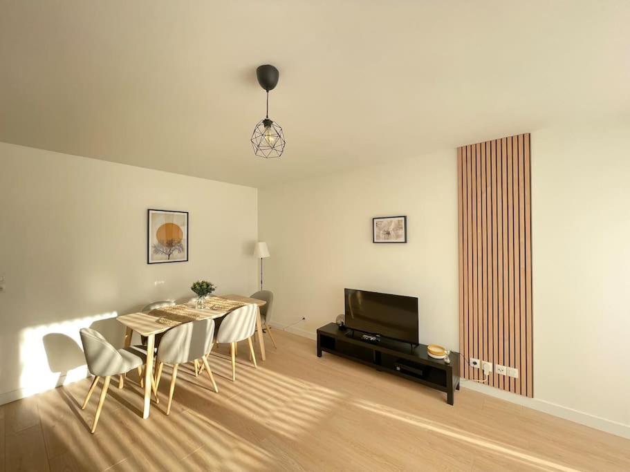Bel Appartement Pour 6 Avec Parking - Rive Gauche - 183 Rouen Exterior photo